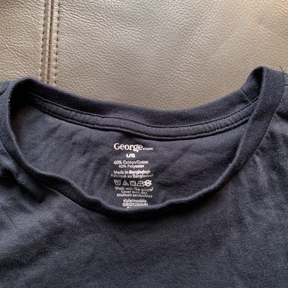 • Dad’s In Control Graphic T • - Picture 7 of 7
